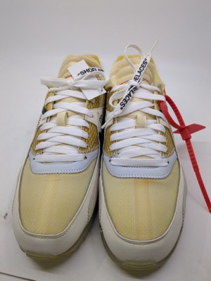 Off white air outlet max 90 yellowing