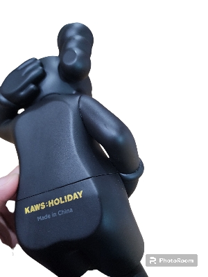 SASOM | collectibles KAWS HOLIDAY JAPAN Vinyl Figure Black